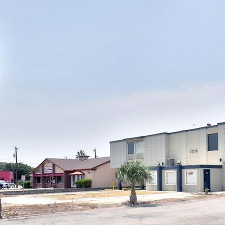Americas Best Value Inn San Antonio Airport South Eksteriør bilde