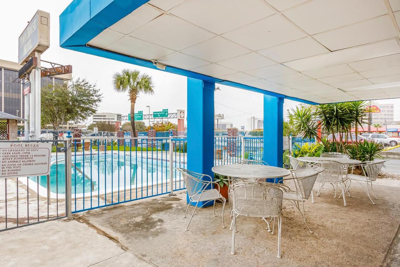 Americas Best Value Inn San Antonio Airport South Eksteriør bilde