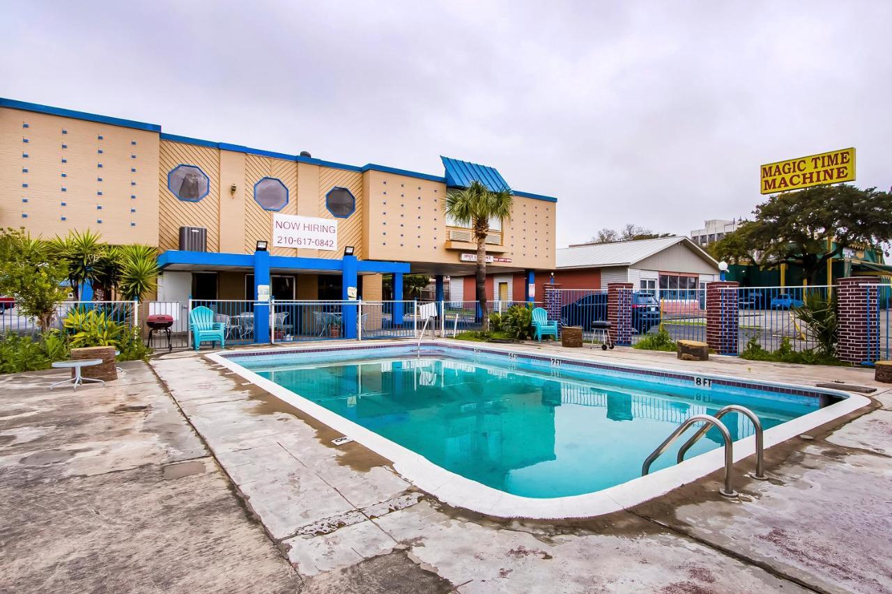 Americas Best Value Inn San Antonio Airport South Eksteriør bilde