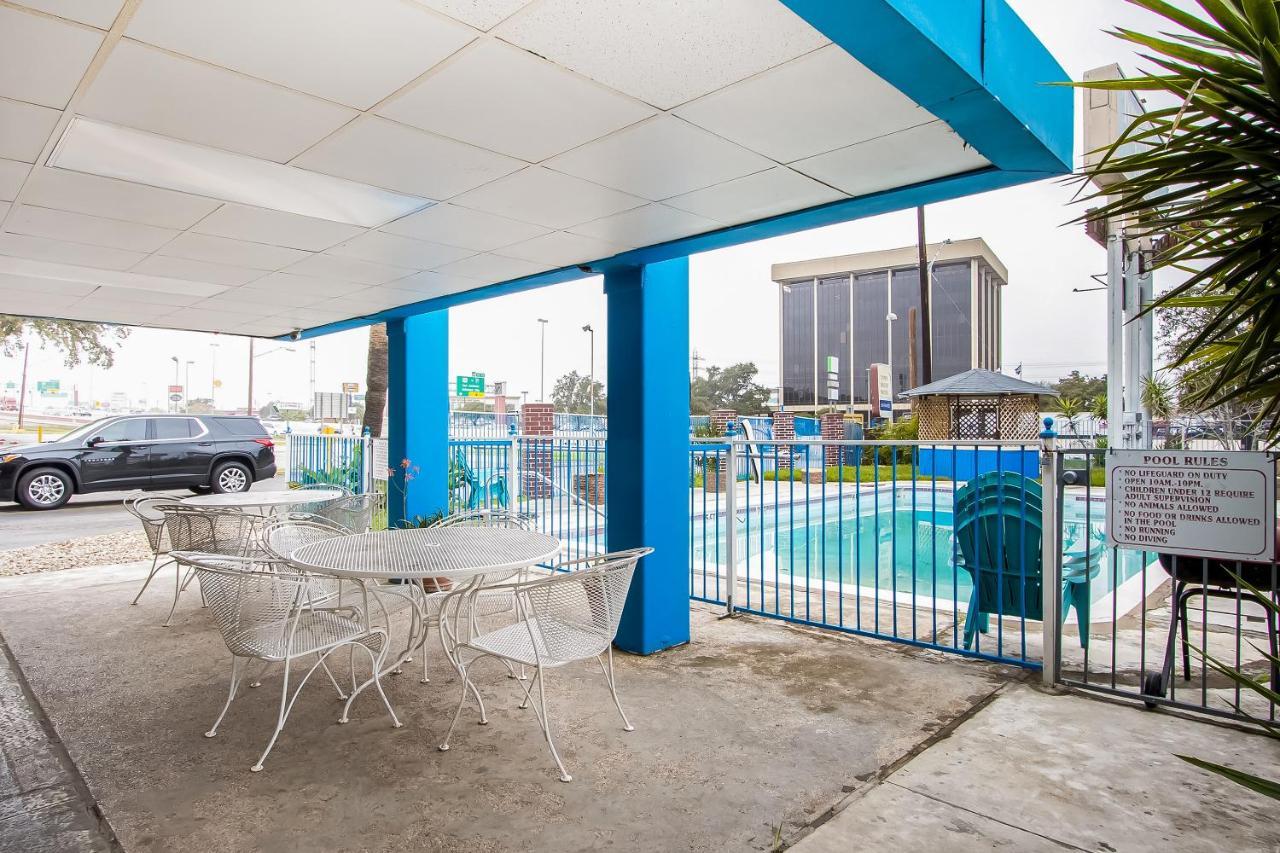 Americas Best Value Inn San Antonio Airport South Eksteriør bilde